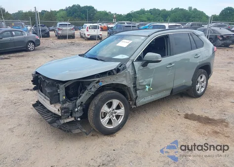2019 Toyota Rav4 Xle z USA, uszkodzony, nr VIN JTMW1RFV1KD510481